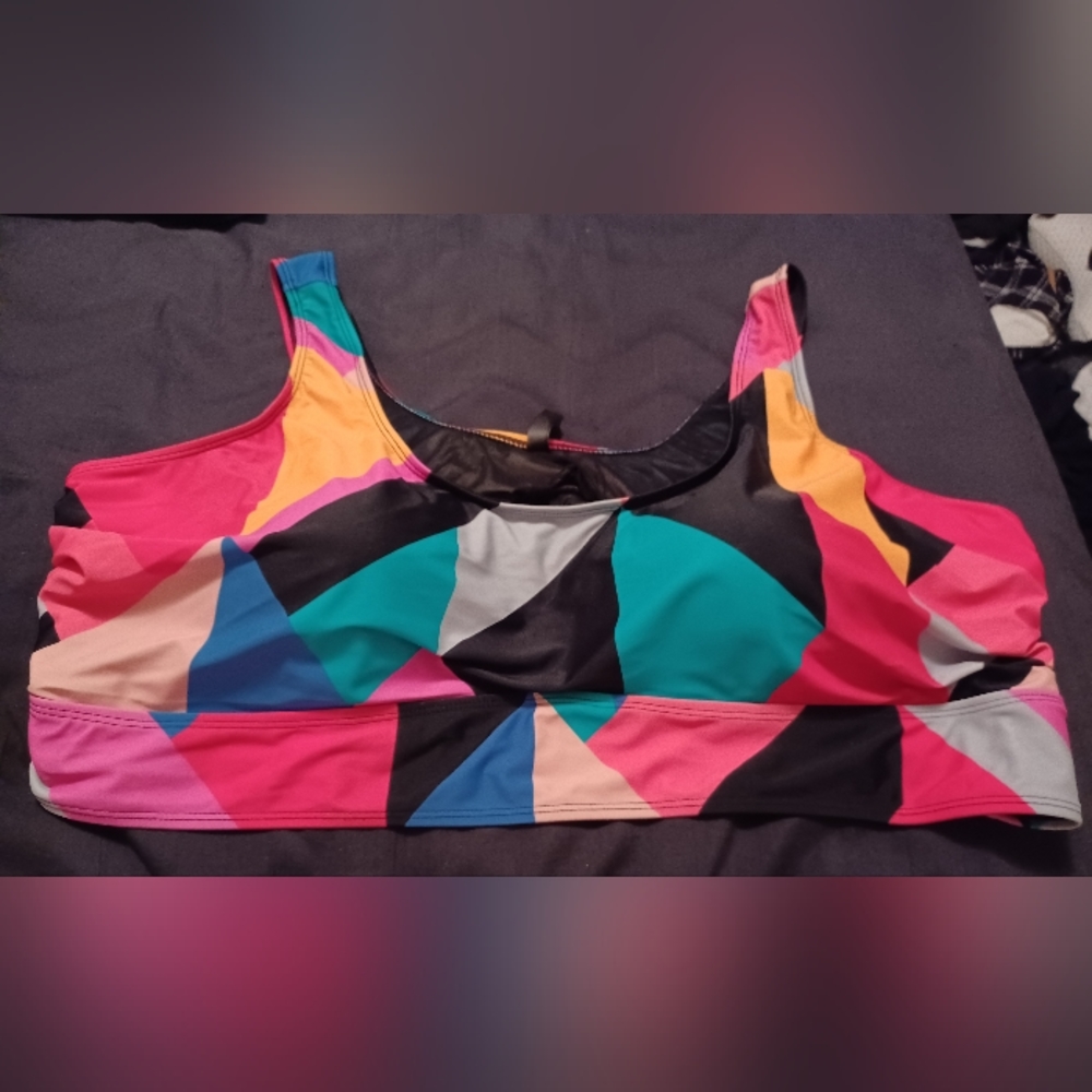 Size 5 Torrid, mulit color pattern top